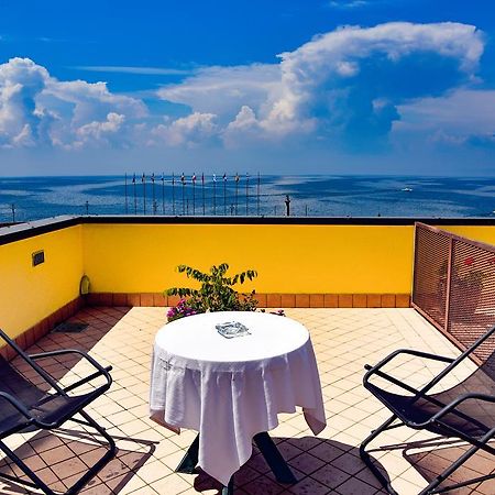 Hotel Ristorante Miralago Garda  Dış mekan fotoğraf