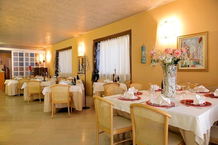 Hotel Ristorante Miralago Garda  Dış mekan fotoğraf